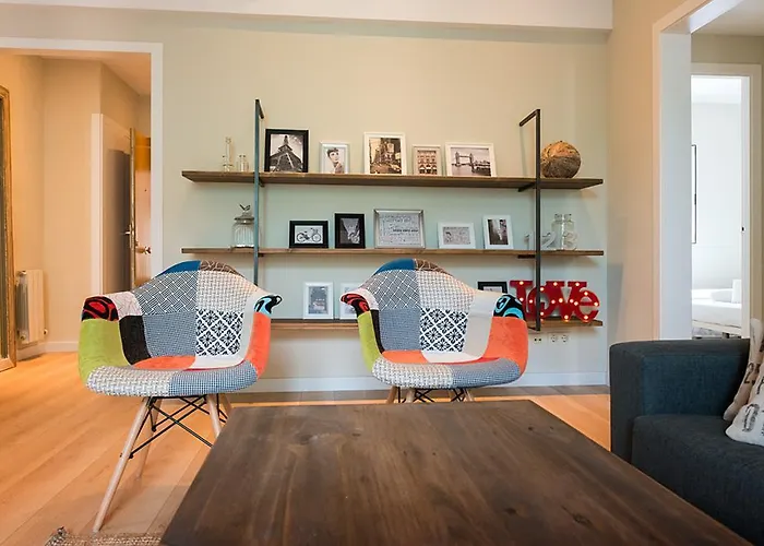 Four Petals Barcelona Boutique Apartments